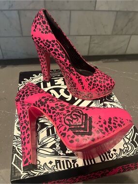 Metal Mulisha Fierceness Pink Leopard Platform Heels Size 7 Worn Once w/ Box